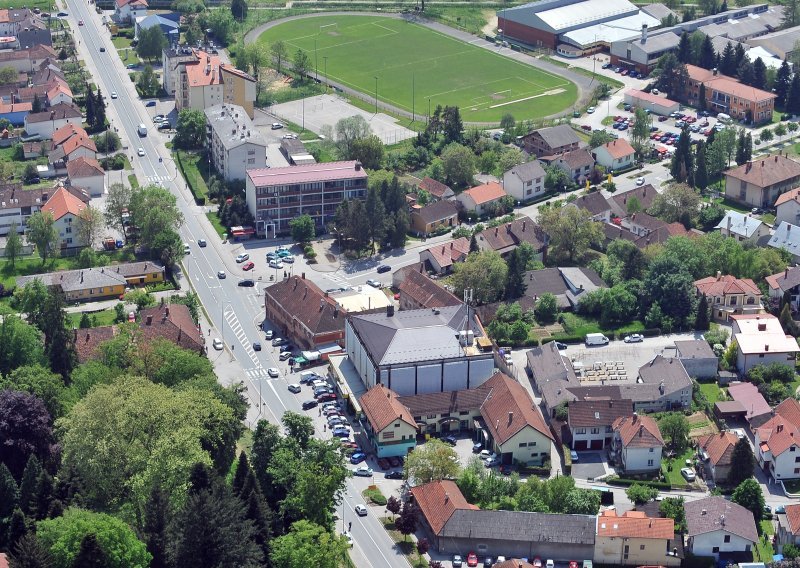 Zagreb, Zadar i Velika Gorica najviše pomažu učenicima, a u jednom gradu svi srednjoškolci dobivaju laptope vrijednosti 5000 kuna