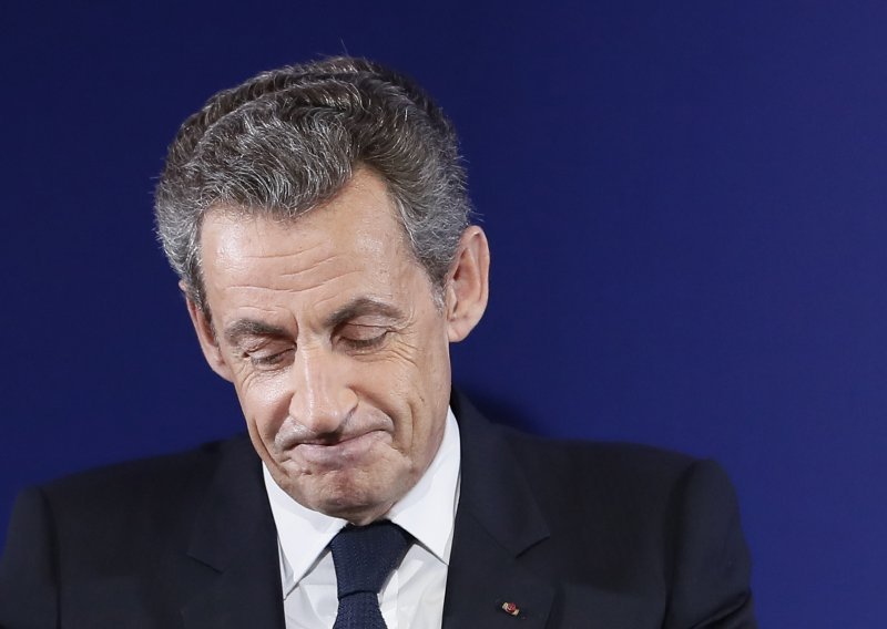 Sarkozyju će se suditi zbog financiranja kampanje Gadafijevim novcem