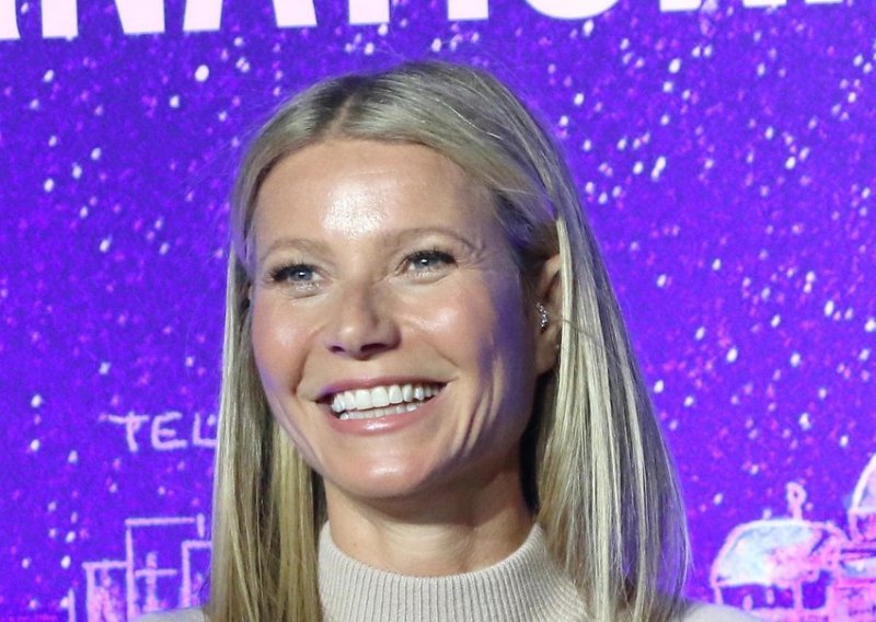 Gwyneth Paltrow se skinula do gola: Rođendan proslavila izležavajući se u kadi