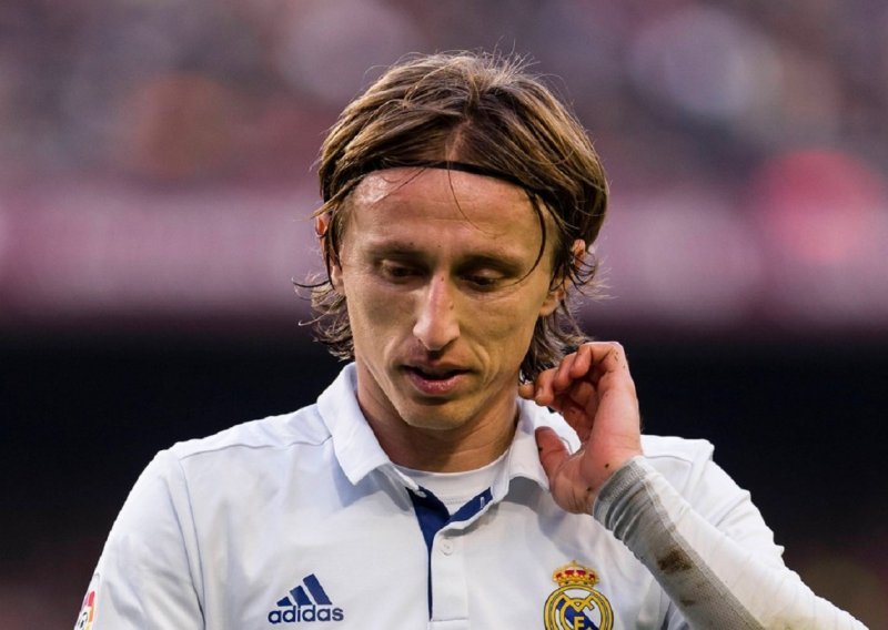 Modrić pod kritikama nakon Napulja: Luka, izgubio si previše lopti!