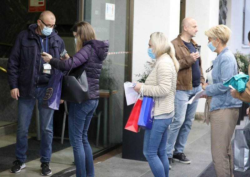 Većina građana podržava uvođenje covid potvrda u zdravstvo i socijalnu skrb, njih čak 38 posto rezalo bi plaće onima koji ih nemaju