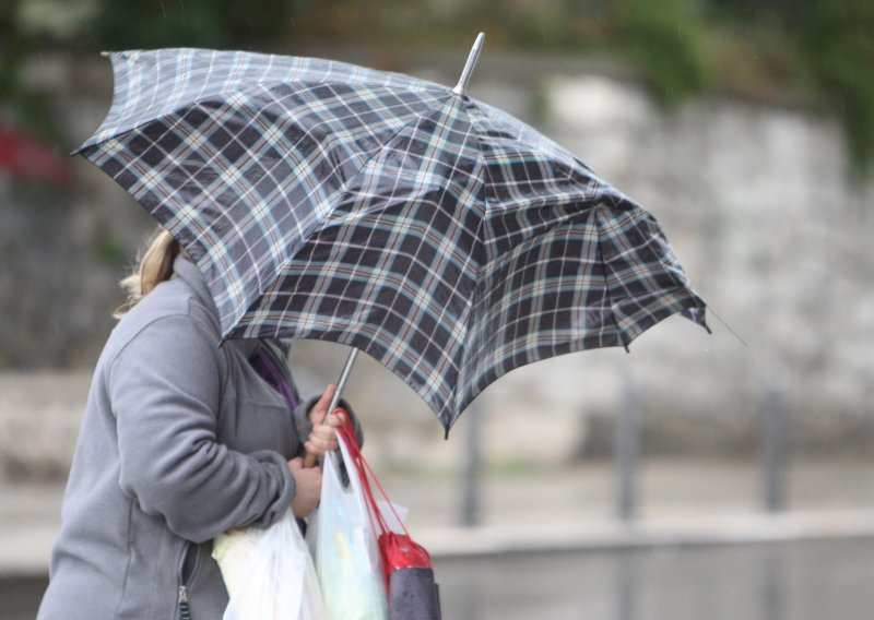 Iz ljeta u kasnu jesen: Stiže hladno i kišovito vrijeme, moguće i bujice