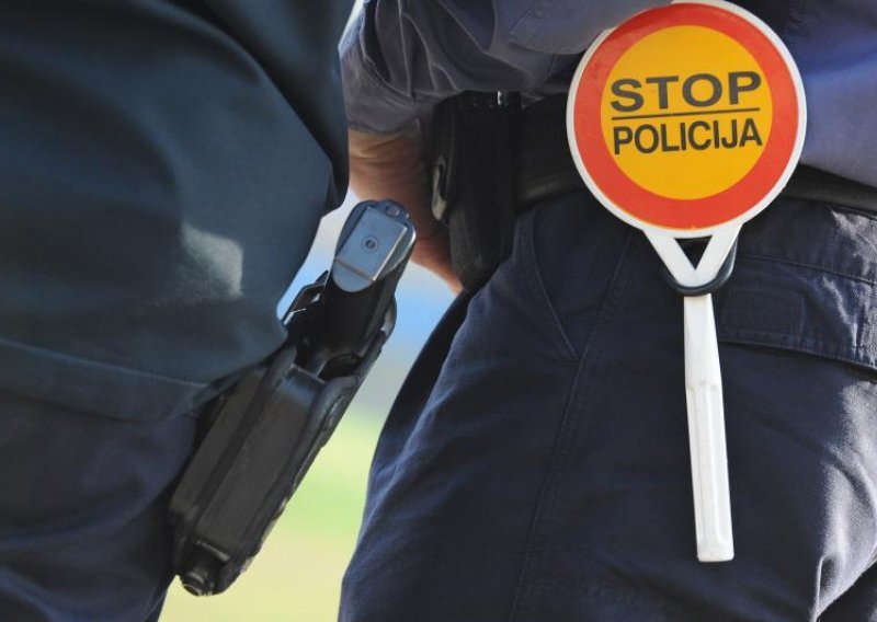 Optužnica protiv 12 policajaca