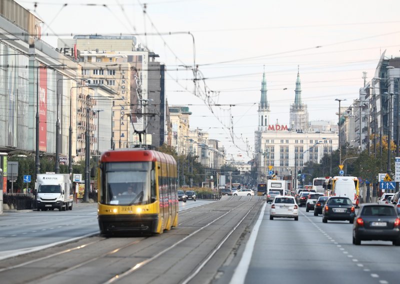 Rusi će morati ići u Varšavu po useljeničke vize za SAD