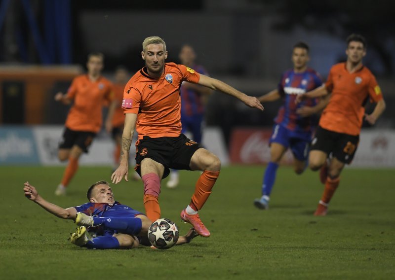 [FOTO] Hajdukovac u dresu Šibenika iskreno rekao što mu je na duši: Želim da vide da nisam igrač za posudbu! Pojasnio je i zašto nije pucao penal protiv Bilih