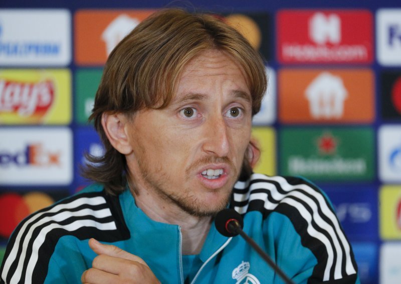 Luka Modrić vrlo žestoko reagirao na prijedlog kojeg forsira prvi čovjek Fife i donedavni Bobanov nadređeni: Za mene to nema smisla...