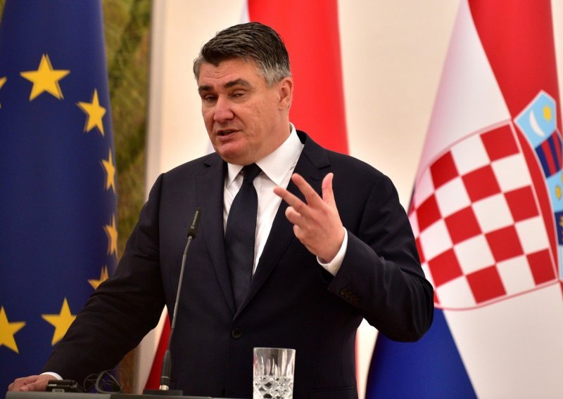 Milanović od rujna 2020. oko 120 puta koristio vojne helikoptere i brodove, no sve je pod oznakom tajnosti