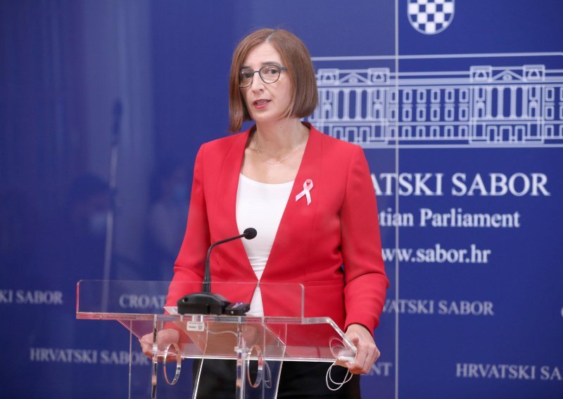 Marijana Puljak: Grad Split nije uzeo kredit od OTP banke, već otvorio minus