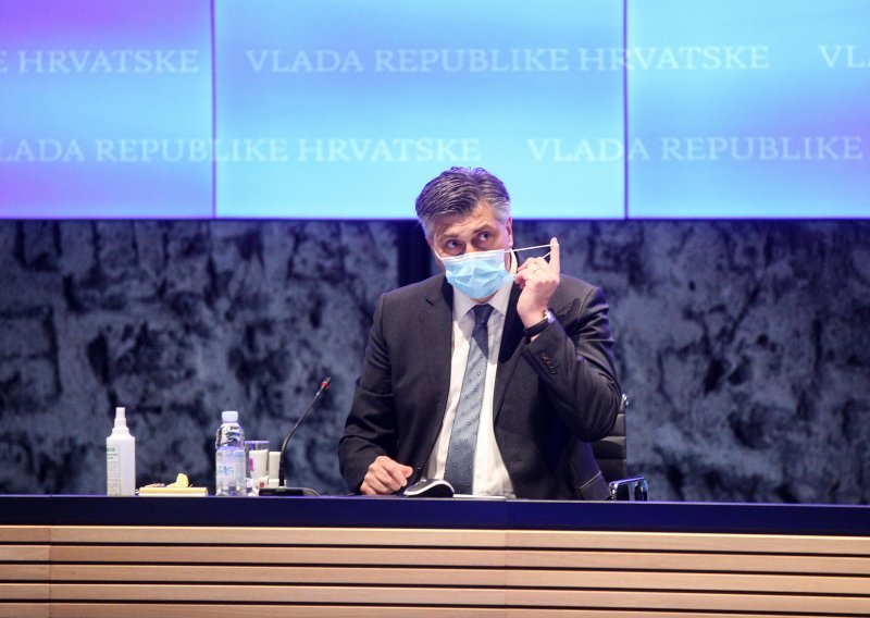 [FOTO] Plenković najavio: Sutra u podne će dva borbena zrakoplova Rafale preletjeti nad Zagrebom