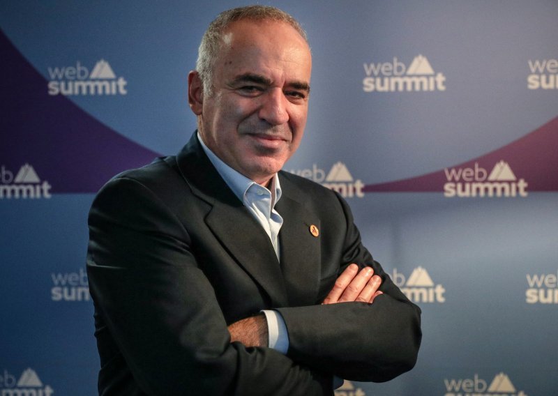 Gari Kasparov: 'Facebook nije smio deaktivirati sustav za prepoznavanje lica'