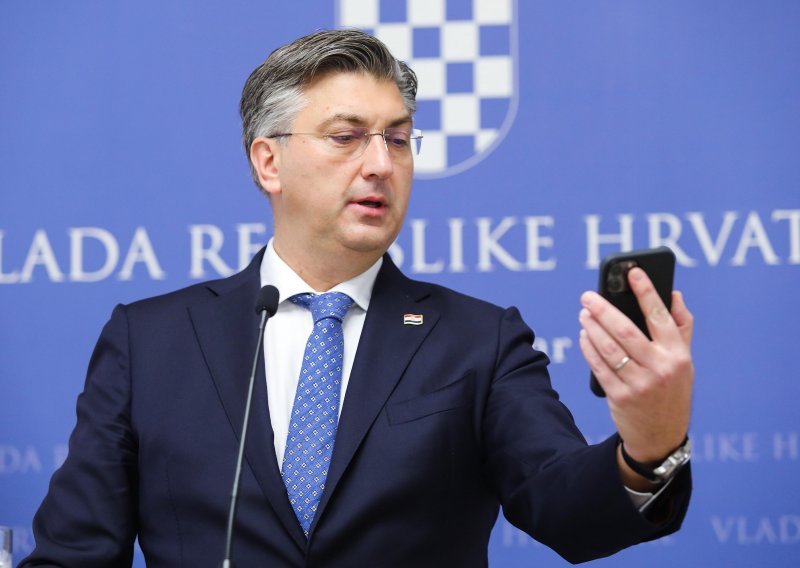 [FOTO/VIDEO] Plenković: Biskupe treba pitati jesu li trebali javno pozvati ljude da se cijepe