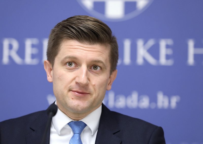 Ministar Marić objasnio kako je došlo do 'poskupljenja' Rafalea: Indeksacija 45 milijuna, a 111 milijuna eura PDV-a platit ćemo sami sebi