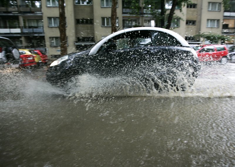 Poplave u Sloveniji odnijele jedan život