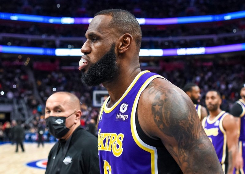 LeBron James nakon općeg kaosa doznao kaznu vodstva NBA lige; to mu se još nikada u dugoj karijeri nije dogodilo, a jedan njegov potez govori sve o njemu!