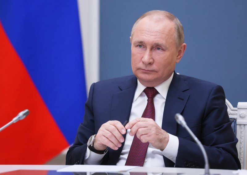 Putin: Rusija ima pravo braniti svoju sigurnost