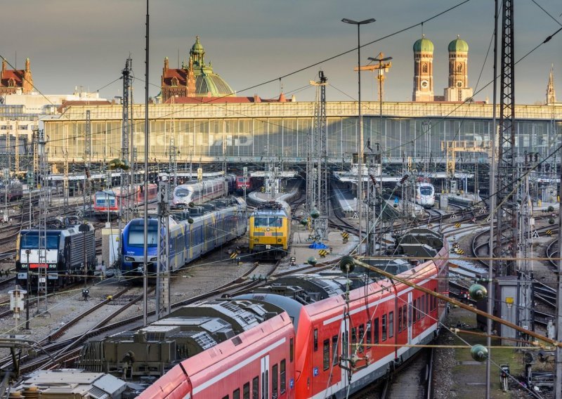 Blizu kolodvora u Münchenu eksplodirala bomba: Ima teško ozlijeđenih, prekinut promet