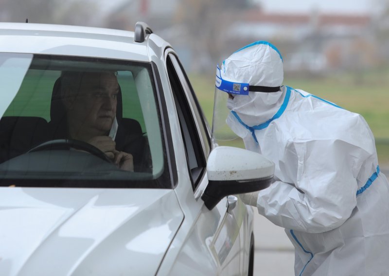 Epidemija u Sloveniji i dalje u padu, uveden novi lijek