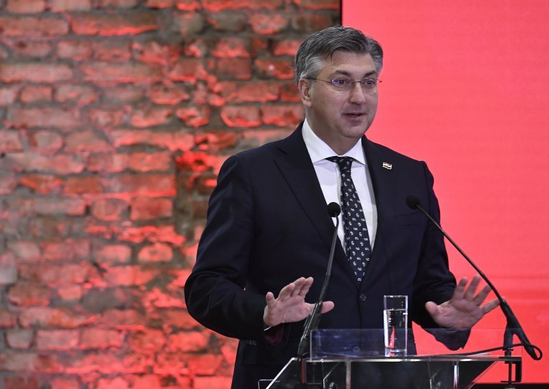 Plenković: 2022. institucionalno bitna zbog Schengena i eurozone