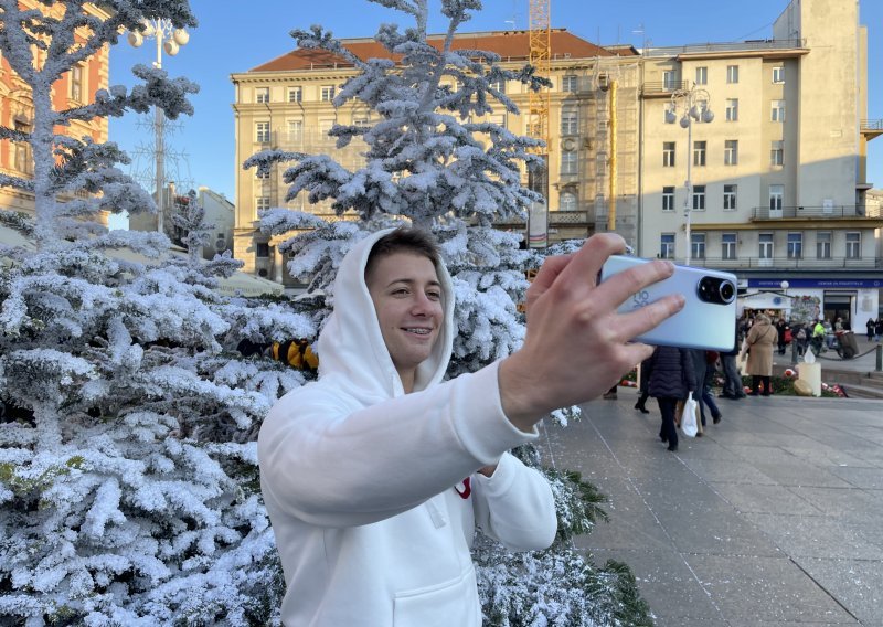 Jedan od najpopularnijih tiktokera u Hrvatskoj otkrio nam je kako snimiti najbolje blagdanske fotke