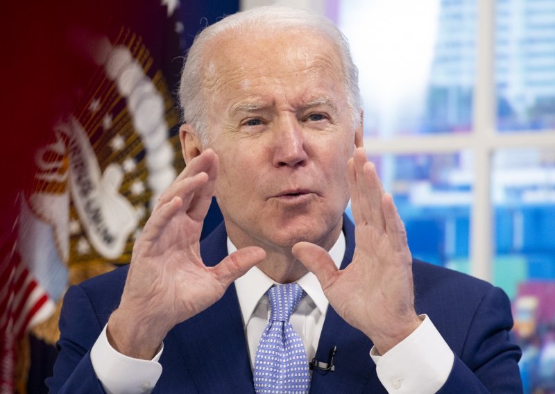 Biden potpisao zakon koji zabranjuje uvoz iz Xinjianga