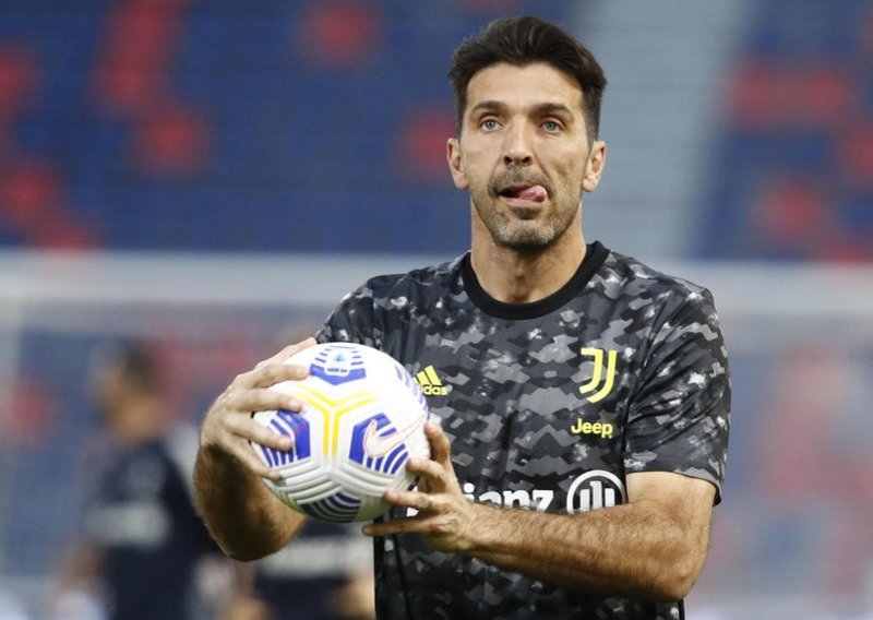 Buffon ničim izazvan opleo po Ronaldu i Juventusu kao nitko prije njega; rekao je ono što mnogi misle