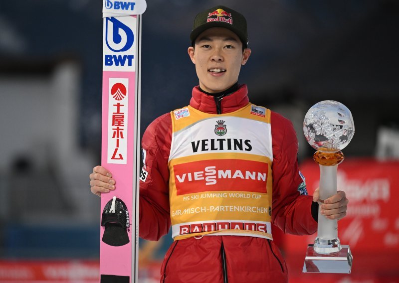 [FOTO] Japanac Ryoyu Kobayashi briljira na novogodišnjoj turneji 'Četiri skakaonice'; sve podsjeća na nevjerojatnu 2019.