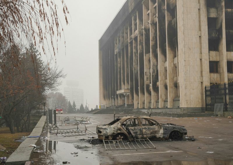 Kina pozdravila čvrste mjere kazahstanske vlade, Njemačka poziva na deeskalaciju