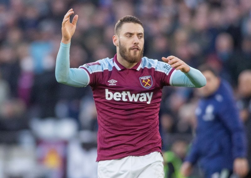 Vlašić i West Ham se provukli, Liverpoolov sastav prepun juniora, Tottenham gubio do završnice...