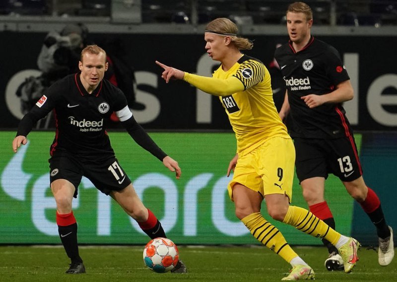 Borussija je u Dortmundu 'petardom' počastila Freiburg, Haaland i Meunier zabili su po dva gola