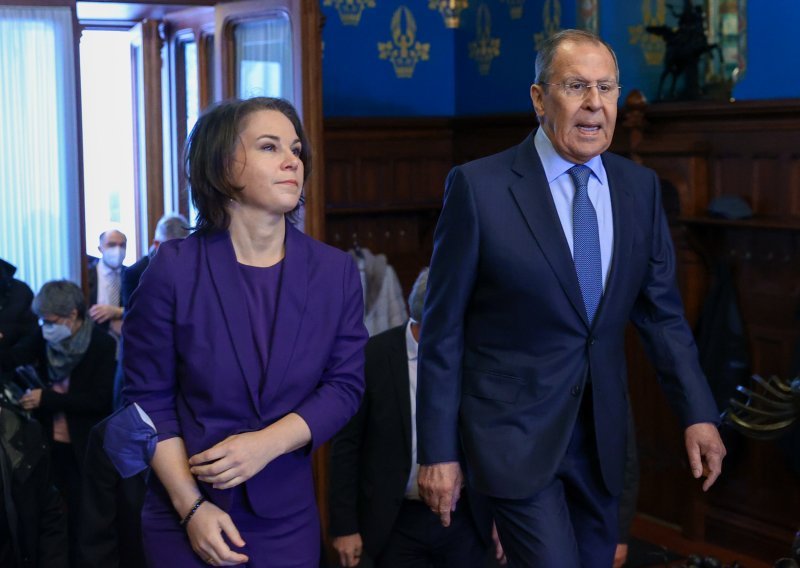 Lavrov i Baerbock razilaze se o Sjevernom toku 2