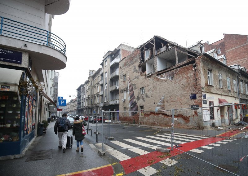 Čini se da vlasti uopće nisu prepoznale pravu svrhu Fonda solidarnosti iz kojeg se trebao obnavljati Zagreb, a onda je uslijedila jedna greška za drugom