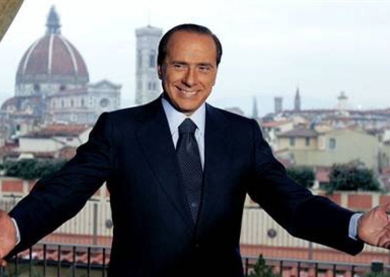 Berlusconi: Talijani se prepoznaju u meni