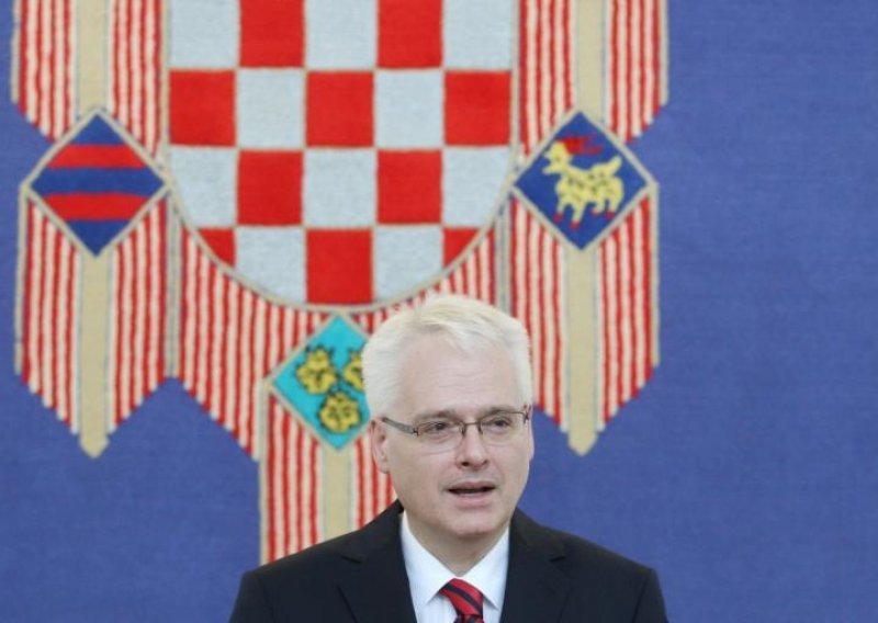 Josipović još razmišlja hoće li se kroz SDP vratiti u politiku