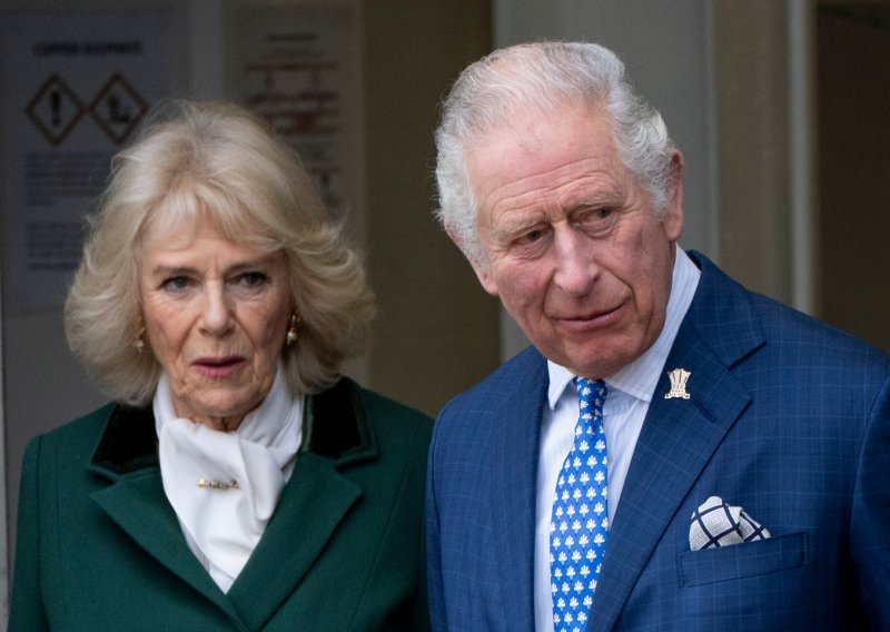 Kad Charles postane kralj Camilla će naslijediti kraljičinu krunu s 2800 dijamanata i poznatim Koh-i-Noor od 105 karata