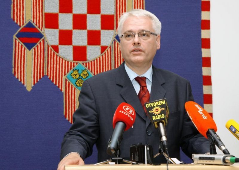 Josipović raspisao izbore