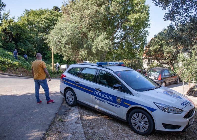 S računa udruge koju je vodio muškarac godinama krao novac, kupovao je odjeću, namještaj... Ukrao je gotovo 200 tisuća kuna