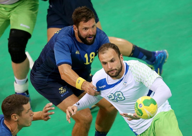 Naši susjedi doživjeli su pravi debakl na rukometnom Euru; brzo su pronašli novo rješenje, a to je njihova trofejna legenda