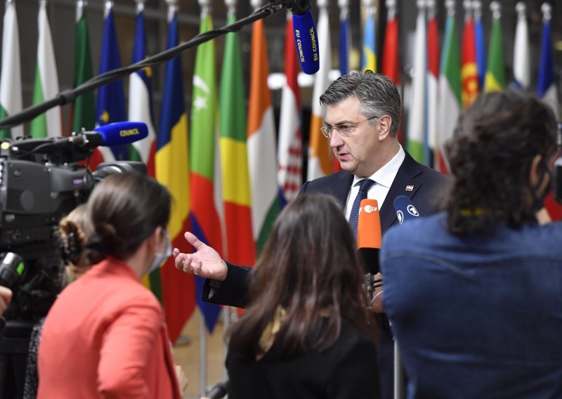 Plenković o BiH: Hrvatsko stajalište u suprotnosti je s dokumentom Europske službe za vanjsko djelovanje