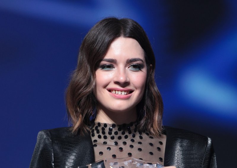 Mia Dimšić otkrila glavni motiv prijave na Doru, a komentirala je i  prozivke da je plagirala Taylor Swift