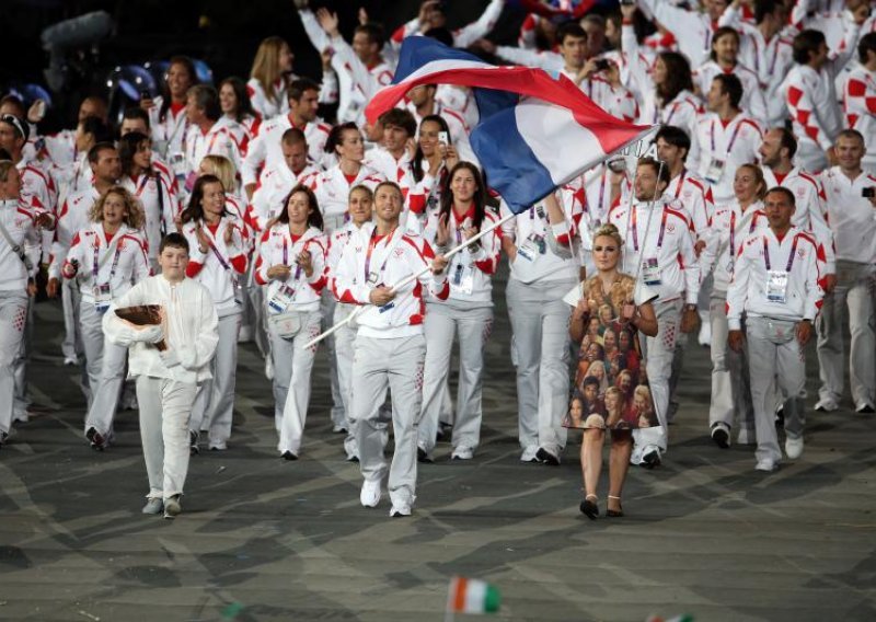 Otvaranje Igara - Losert predvodio hrvatski mimohod na stadionu