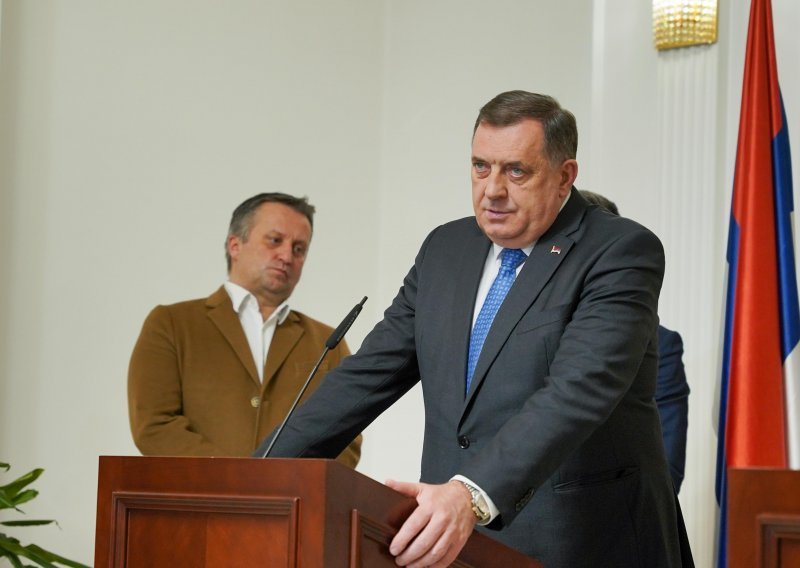 Dodik uvjeravao da Baerbock ne zagovara secesiju Republike Srpske od BiH