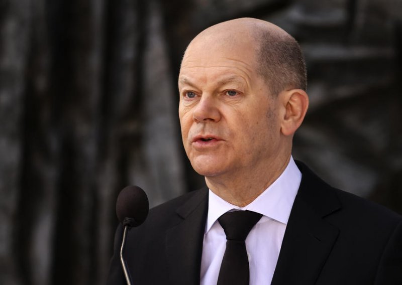 Scholz: Ubojstva ukrajinskih civila u Buči su ratni zločini