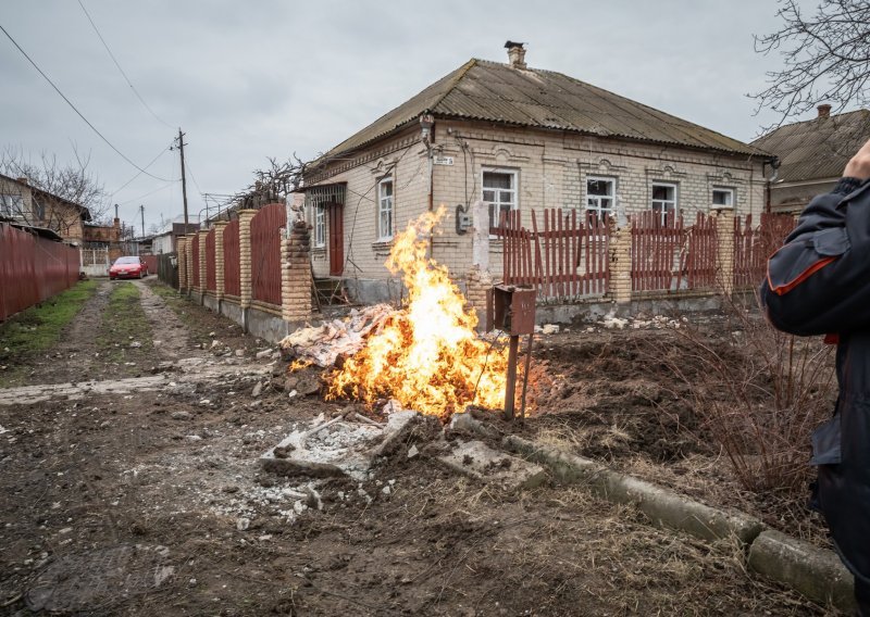 Britanski obavještajni izvještaj: Rusi skrivaju kamione s gorivom i gađaju civilne ciljeve