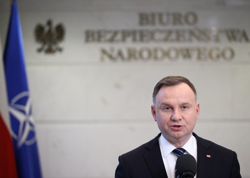 Duda: NATO bi morao ozbiljno razmisliti ako Putin upotrijebi kemijsko oružje