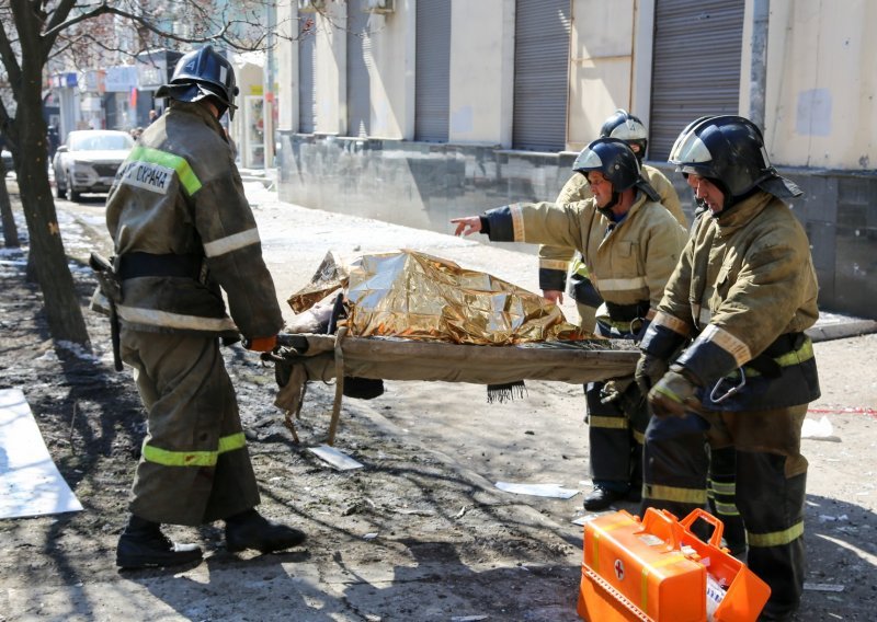 Najmanje dvadeset mrtvih u napadu na Doneck