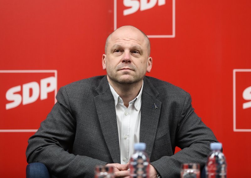 SDP traži izvješće o kompenzacijama zbog izmjena mjere roditelj odgojitelj