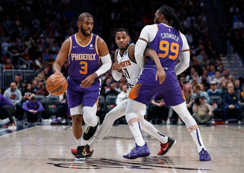 Chris Paul se vratio, a njegov Phoenix već je osigurao jedinicu prije play-offa; mnogi se pitaju hoće li napokon uzeti titulu