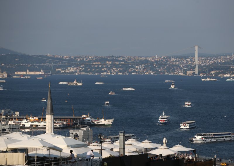 Turska pronašla 'predmet sličan mini' kako pluta blizu Crnog mora