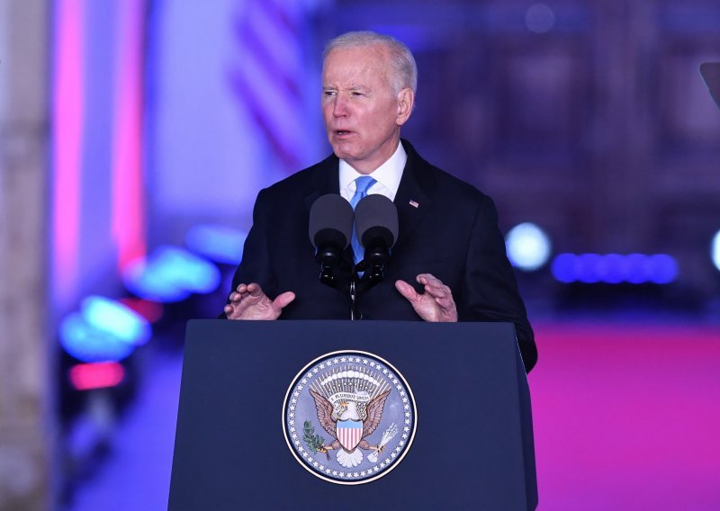 Biden 'pegla' svoju izjavu iz Varšave: Ne pozivam na promjenu režima u Rusiji