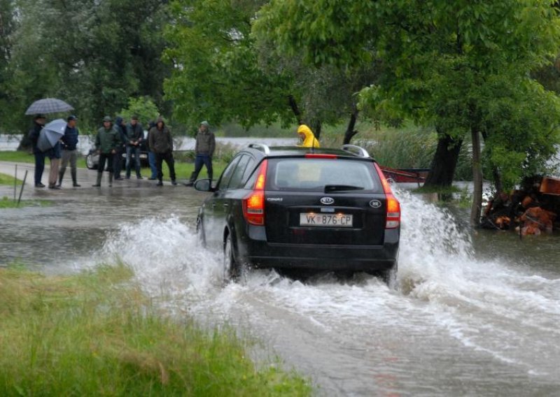 Zagreb šalje pitku vodu u Slavoniju